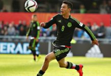 PSV wygrało wyścig o zdolnego skrzydłowego. Hirving Lozano zagra w Eindhoven Lozano zawodnikiem PSV Eindhoven