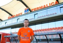 Łukasz Piątek zawodnikiem Bruk-Bet Termaliki Nieciecza Piątek dołączył do Termaliki