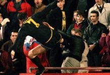 Lee Sharpe zdradza, co powiedział Sir Alex Ferguson, gdy Eric Cantona kopnął kibica lee sharpe zdradza kulisy kopnięcia cantony