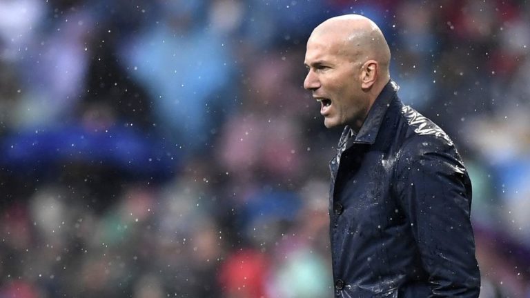 Zinedine Zidane nie jest zainteresowany pracą w Anglii