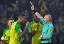 Tony Chapron zawieszony na trzy miesiące Tony Chapron