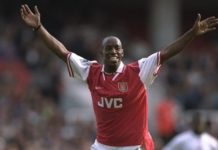 Wright – Arsenal nie ma w składzie lidera Ian Wright