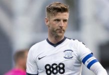 Napastnik z bramkarską interwencją sezonu w Championship! Paul Gallagher